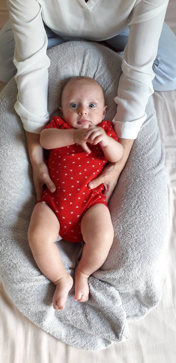 travail ostéopathique sur un bébé